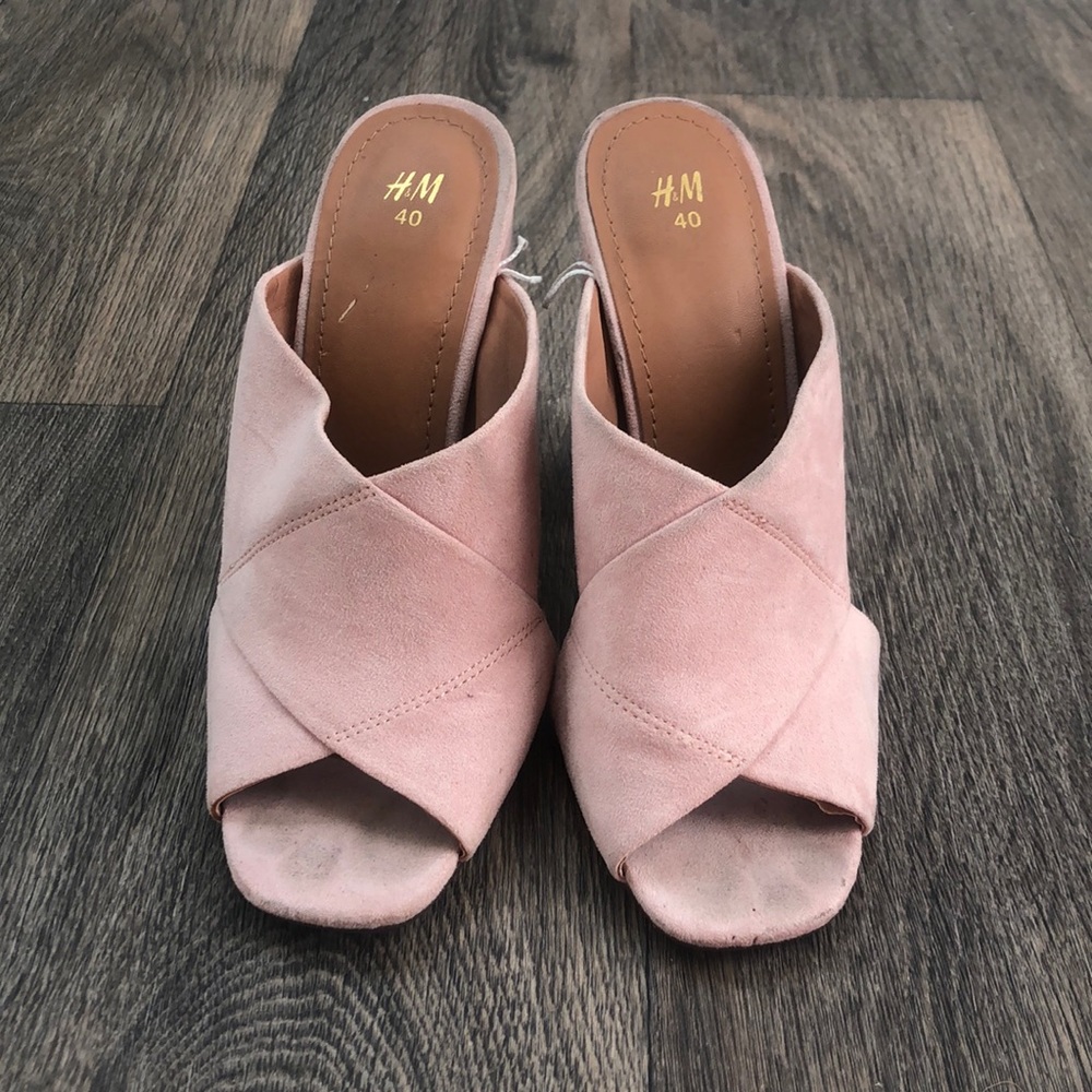 Pale Pink Heeled Sandal 👡